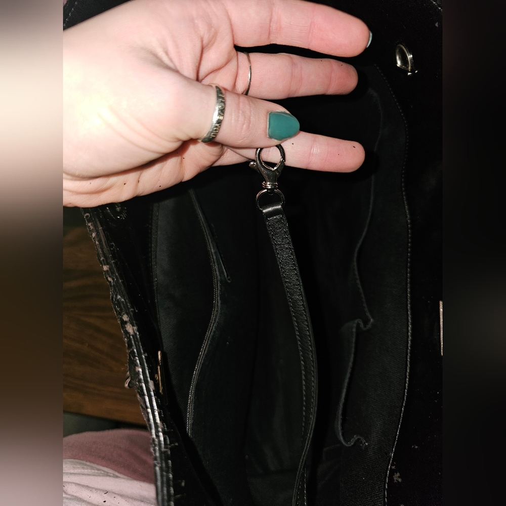 Chanel Large Tote - Picture 15 of 16